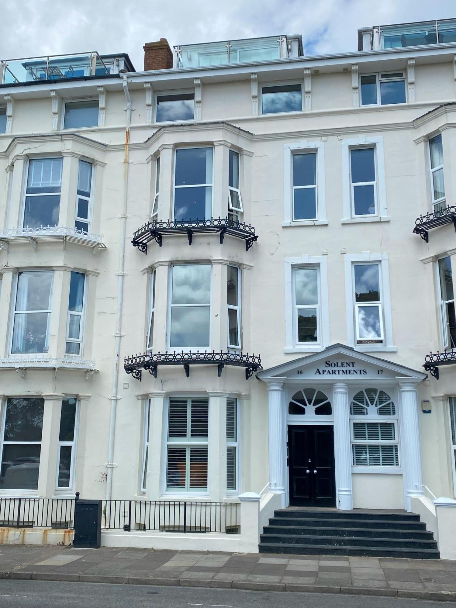 Solent Apartments Πόρτσμουθ Εξωτερικό φωτογραφία
